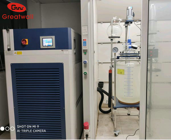 鄭州長城科工貿(mào)高低溫一體機(jī)