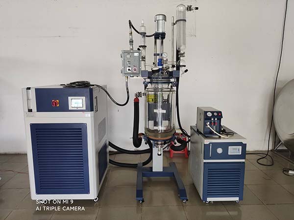 高低溫冷熱一體機(jī)-80℃~200℃特點(diǎn)