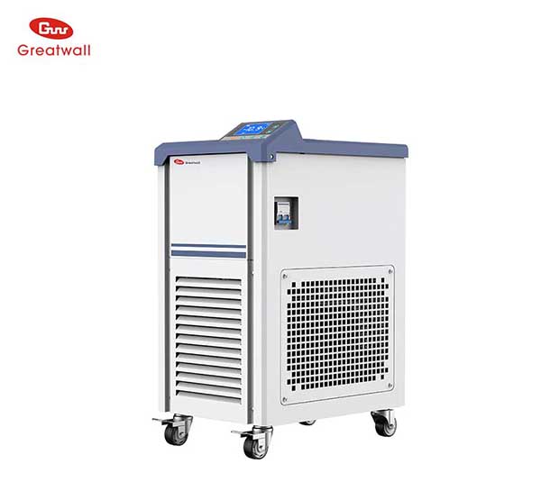 低溫冷卻液循環(huán)泵溫度降不下來怎么辦？